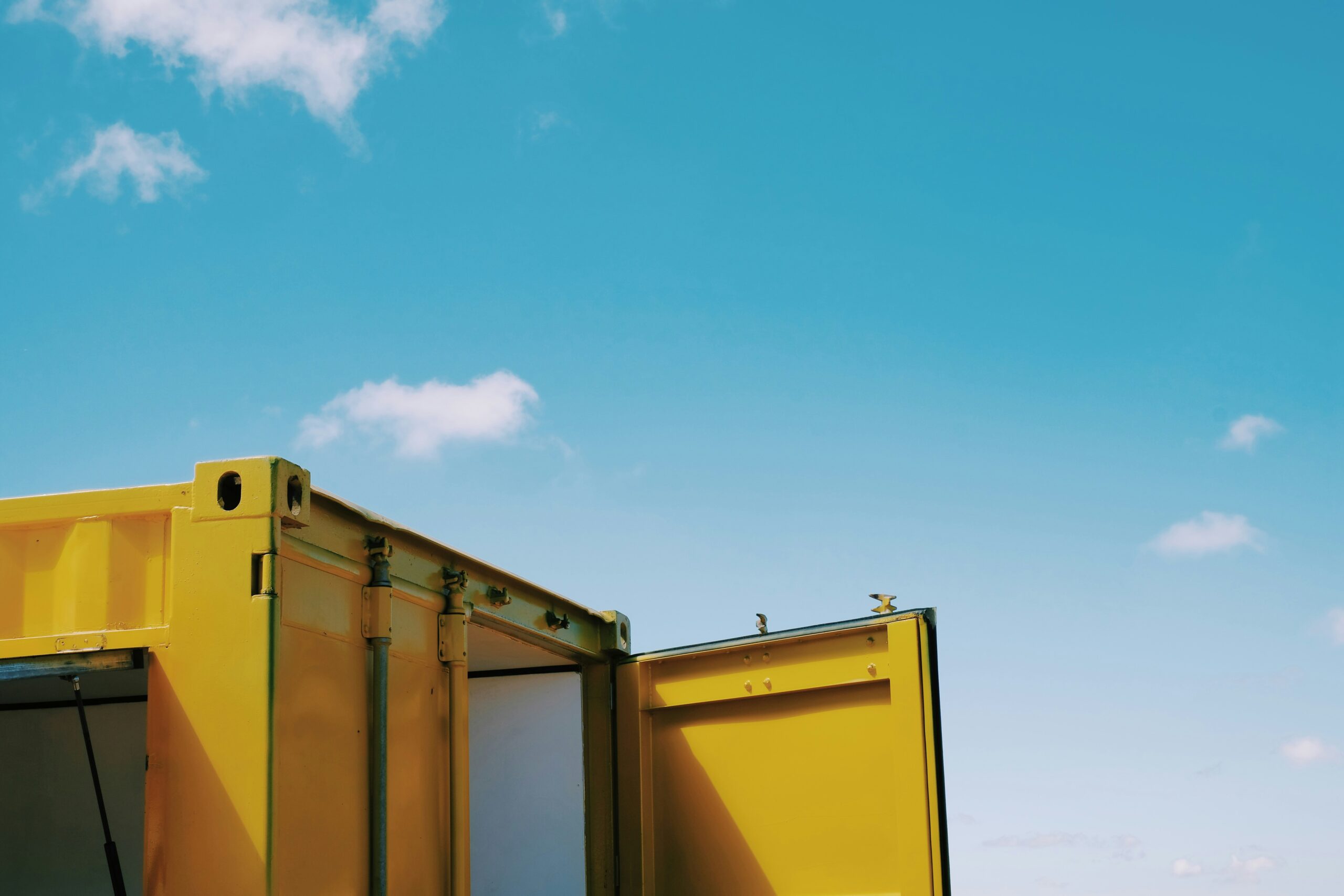 Shaping Global Shipping-Where Cargo Meets Care